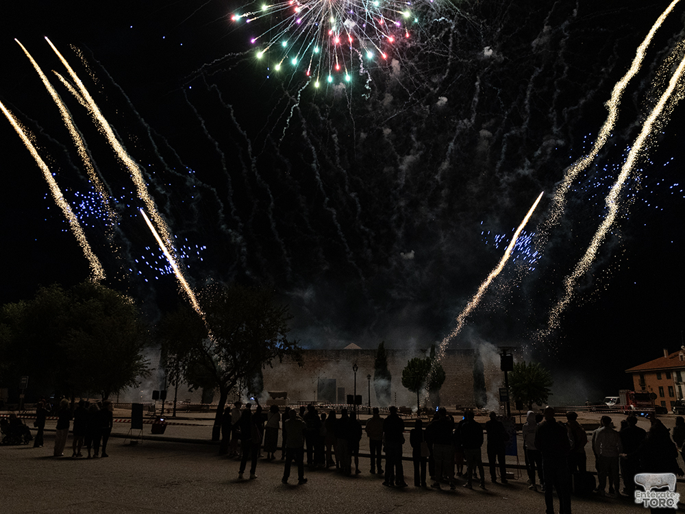 La Virgen del Canto y los fuegos artificiales, cierran un exitoso programa de fiestas 36 Virgen del Canto 36