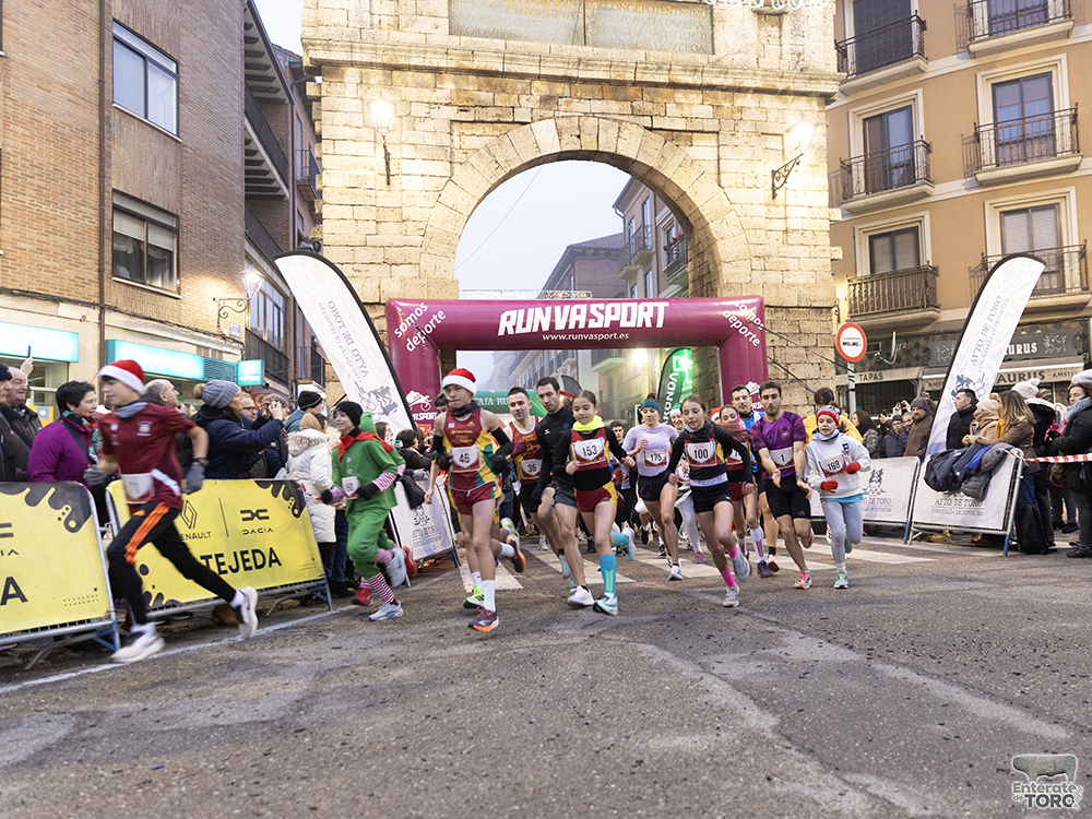 La X San Silvestre Toresana llena Toro de deporte, disfraces y competición. 12 San Silvestre 12